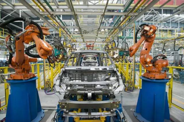 五月天伊人久久久久汽车，给谁造车比造什么车更重要 | 洞察