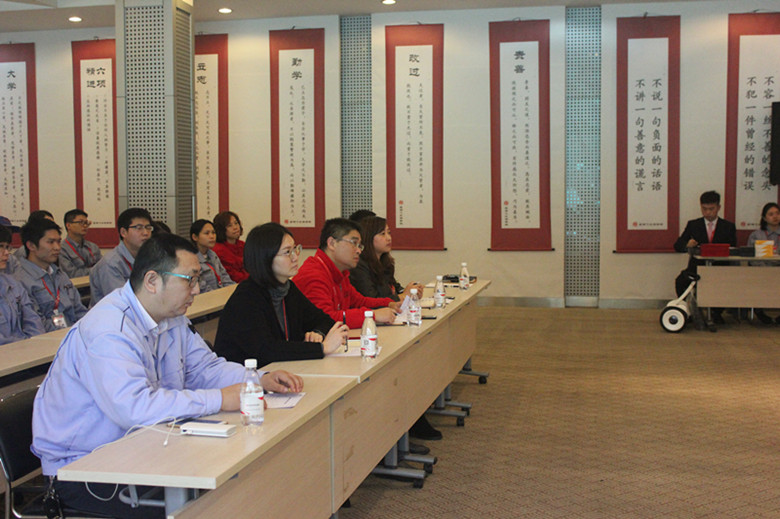 “我和五月天伊人久久久久不得不说的故事”演讲比赛圆满落幕