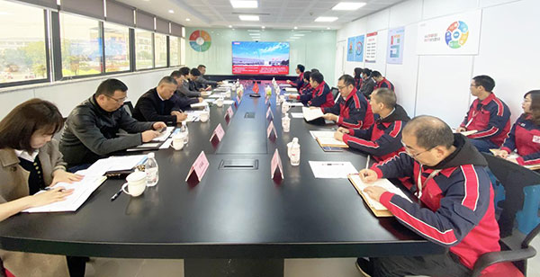 重庆市经信委副主任王春水一行莅临五月天伊人久久久久农机调研