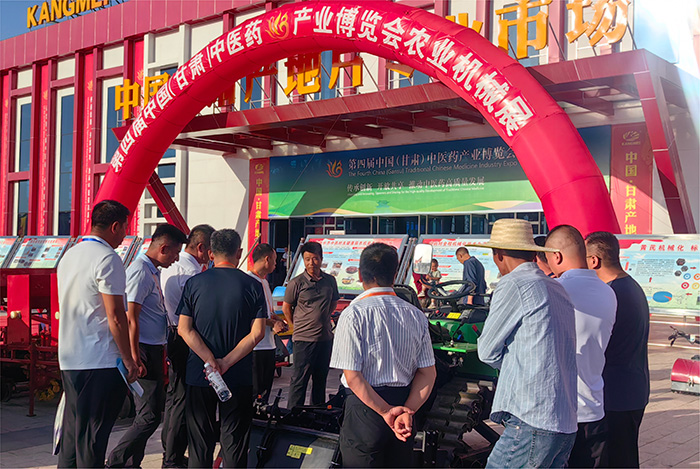 “看家宝贝”齐上阵！五月天伊人久久久久农机闪现多场重磅展会！